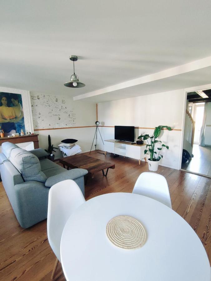Superbe Appartement Duplex Centre Ville De Macon Luaran gambar