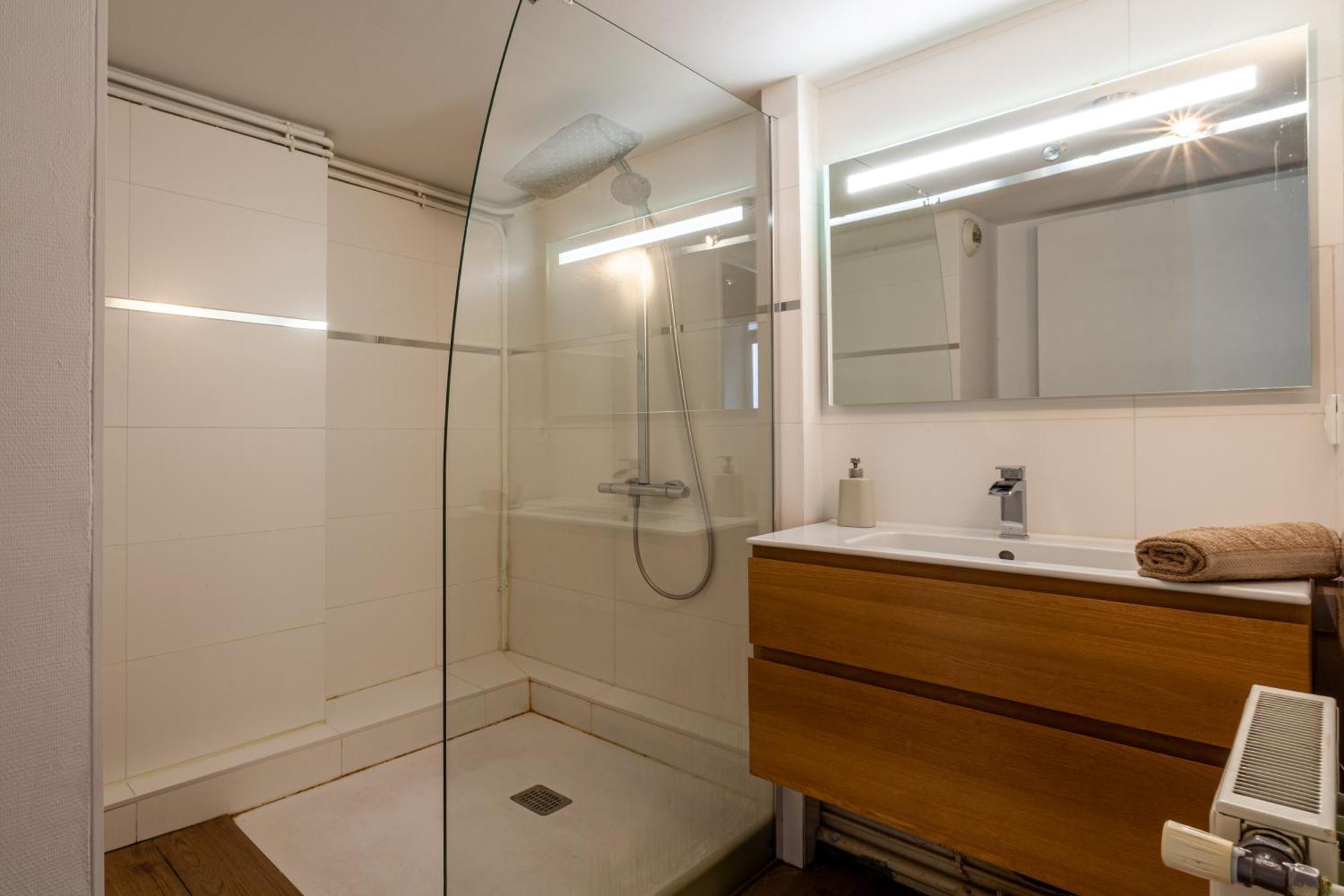 Superbe Appartement Duplex Centre Ville De Macon Luaran gambar
